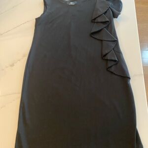 Black sleeveless dress. Formal dress. Worn 2-3. Great condition.